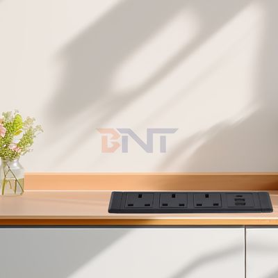 3UK Outlets Desktop Πολυλειτουργικές πρίζες με ηλεκτρική πρίζα 3AC και πρίζες φόρτισης 2*USB A+1*USB C