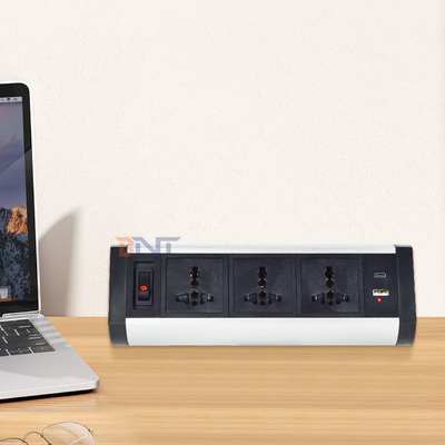 Σχεδιασμός αυτοκόλλητου κλιπς Κλιπς πίνακας πρίζας 3 πηγές AC USB A + C Desktop Clamp Socket Power Strip