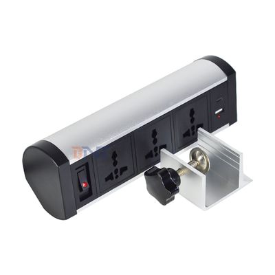 Σχεδιασμός αυτοκόλλητου κλιπς Κλιπς πίνακας πρίζας 3 πηγές AC USB A + C Desktop Clamp Socket Power Strip